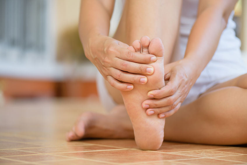 Krämpfe in den Zehen: Ursachen, Erste Hilfe und Prävention