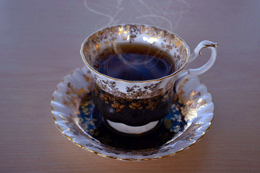 So viel Koffein steckt in schwarzem Tee